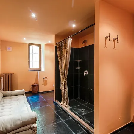 Oasi - By Myhomeincomo *